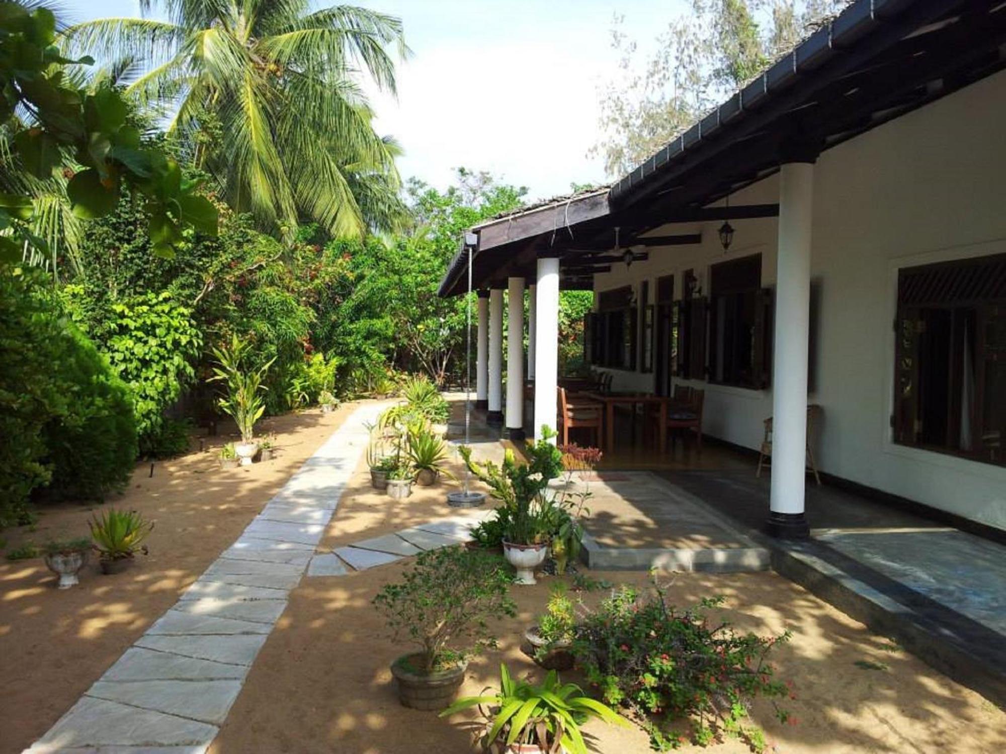 The Danish Villa Resort Arugam Kudah Eksteriør bilde