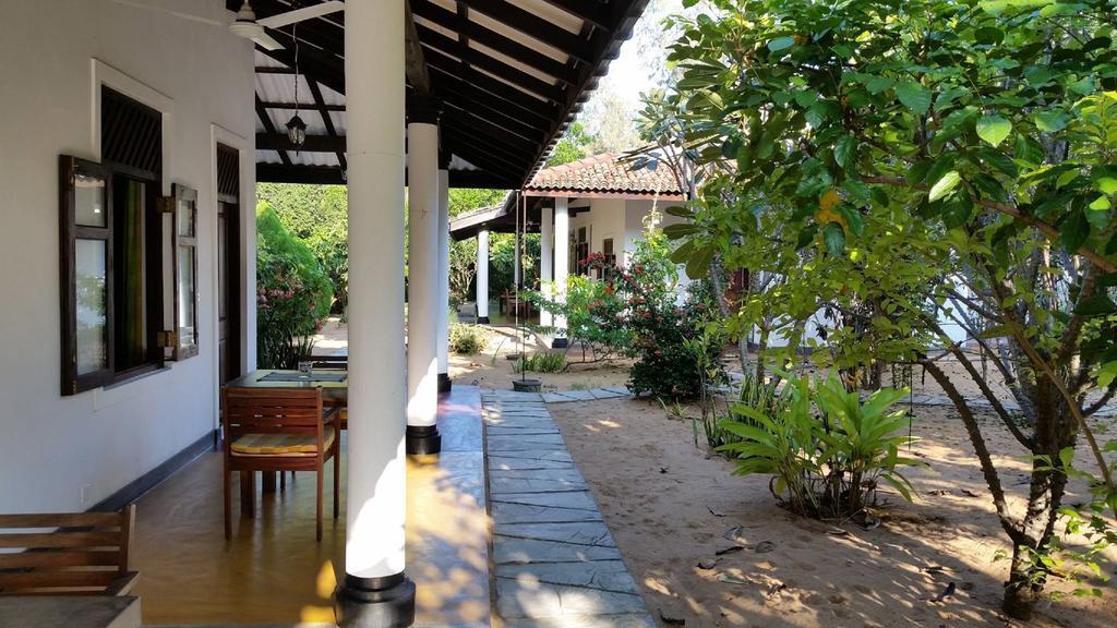 The Danish Villa Resort Arugam Kudah Eksteriør bilde