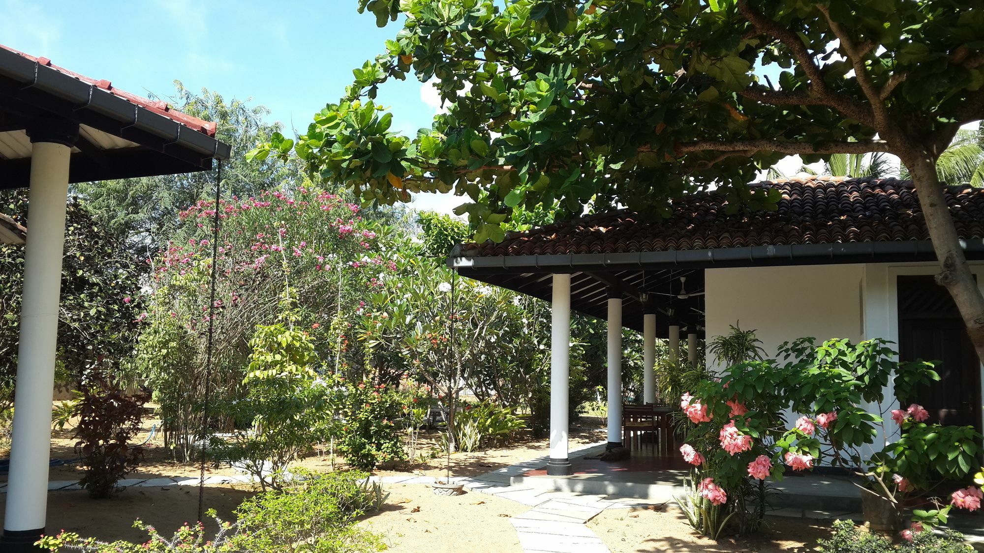 The Danish Villa Resort Arugam Kudah Eksteriør bilde
