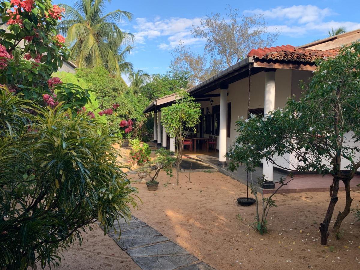 The Danish Villa Resort Arugam Kudah Eksteriør bilde